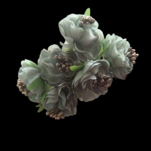 flores de tela para tocados, accesorios cabello boda, flores artesanales verdes, pistilos dorados flores, material para tocados, decoración textil eventos, ramillete flores diy.