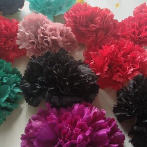 Flor de flamenca Clavel buganvilla (o clavel fucsia) Flor para el pelo Complementos de flamenca Flor artesanal