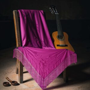 Mantón de Manila-Mantoncillo de flamenca-Complementos de flamenca-Feria de Abril / El Rocío-Traje de gitana